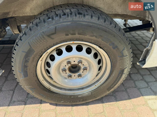 Білий Мерседес Sprinter, об'ємом двигуна 2.2 л та пробігом 260 тис. км за 27999 $, фото 16 на Automoto.ua