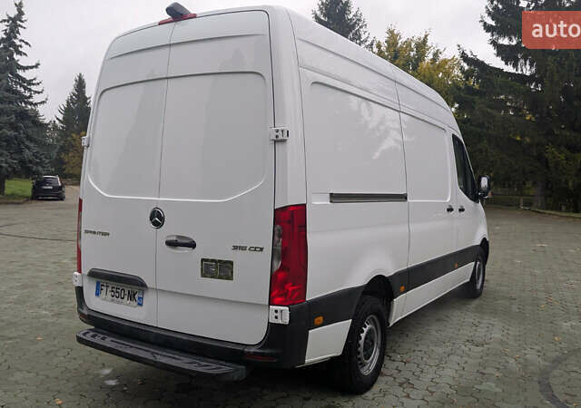 Белый Мерседес Sprinter, объемом двигателя 0 л и пробегом 212 тыс. км за 24200 $, фото 13 на Automoto.ua