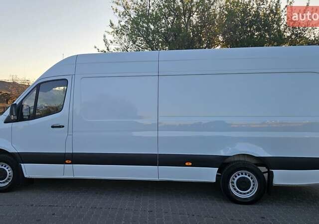 Белый Мерседес Sprinter, объемом двигателя 2.2 л и пробегом 174 тыс. км за 27500 $, фото 29 на Automoto.ua