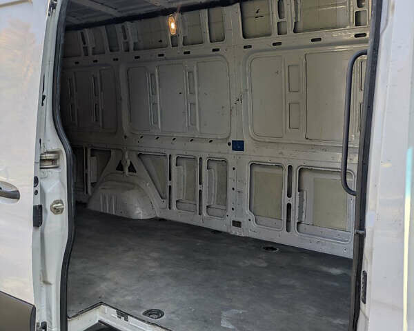 Белый Мерседес Sprinter, объемом двигателя 3 л и пробегом 157 тыс. км за 35000 $, фото 19 на Automoto.ua
