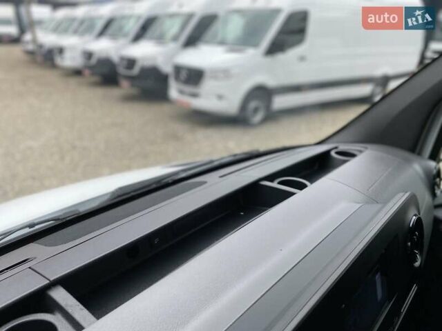 Белый Мерседес Sprinter, объемом двигателя 0 л и пробегом 198 тыс. км за 27850 $, фото 50 на Automoto.ua