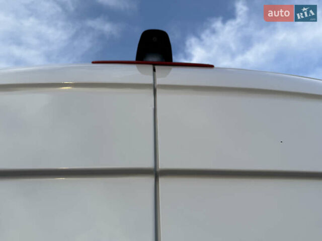 Белый Мерседес Sprinter, объемом двигателя 2.14 л и пробегом 230 тыс. км за 21500 $, фото 28 на Automoto.ua