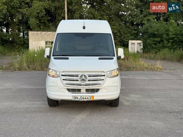 Белый Мерседес Sprinter, объемом двигателя 2.2 л и пробегом 267 тыс. км за 28900 $, фото 4 на Automoto.ua