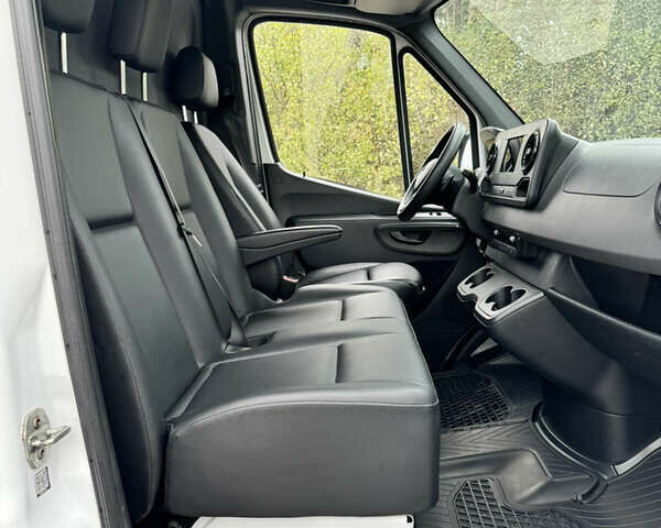 Белый Мерседес Sprinter, объемом двигателя 2.14 л и пробегом 230 тыс. км за 26900 $, фото 15 на Automoto.ua