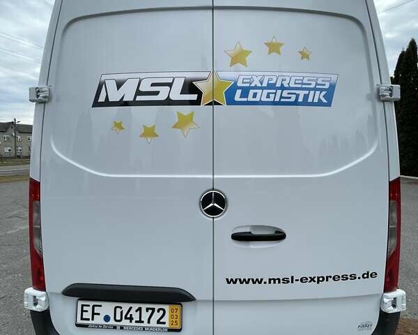 Белый Мерседес Sprinter, объемом двигателя 2.2 л и пробегом 300 тыс. км за 25500 $, фото 17 на Automoto.ua