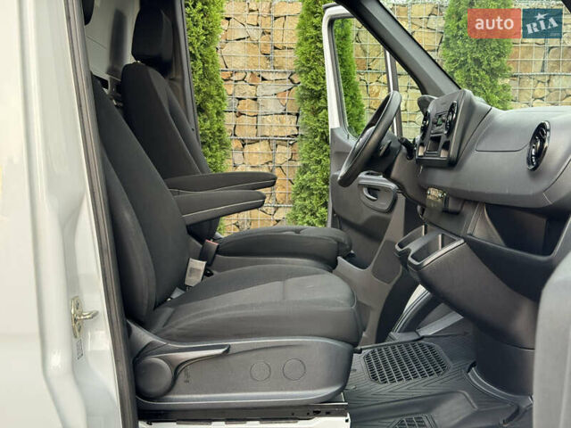 Білий Мерседес Sprinter, об'ємом двигуна 2.2 л та пробігом 254 тис. км за 24500 $, фото 104 на Automoto.ua
