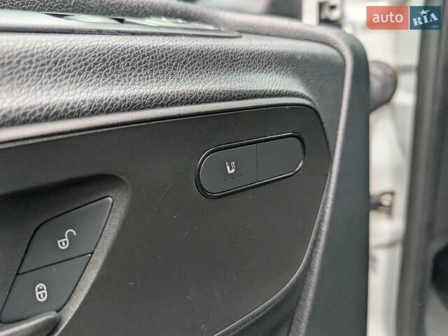 Білий Мерседес Sprinter, об'ємом двигуна 2.2 л та пробігом 291 тис. км за 25999 $, фото 62 на Automoto.ua