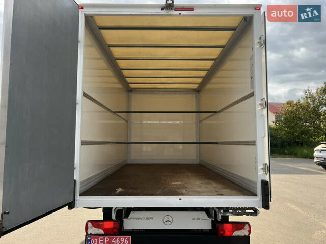 Белый Мерседес Sprinter, объемом двигателя 2.2 л и пробегом 260 тыс. км за 25500 $, фото 8 на Automoto.ua
