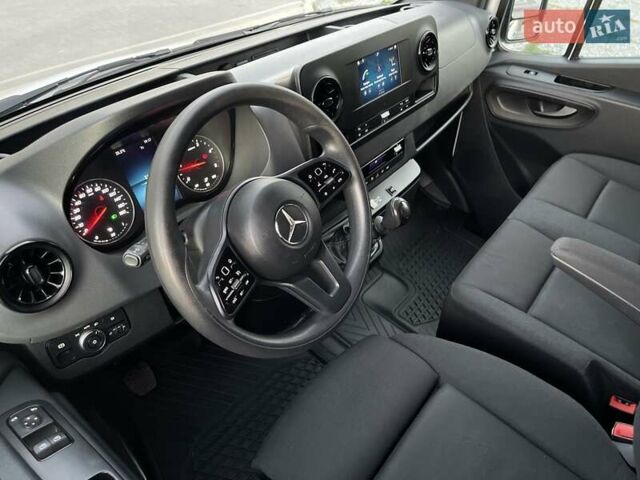 Белый Мерседес Sprinter, объемом двигателя 2.14 л и пробегом 337 тыс. км за 24800 $, фото 16 на Automoto.ua