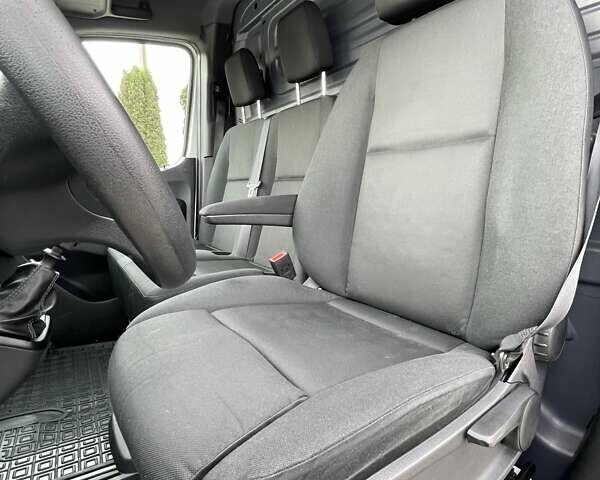 Белый Мерседес Sprinter, объемом двигателя 2.2 л и пробегом 300 тыс. км за 25500 $, фото 45 на Automoto.ua