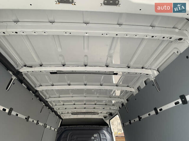 Белый Мерседес Sprinter, объемом двигателя 2 л и пробегом 246 тыс. км за 29300 $, фото 35 на Automoto.ua