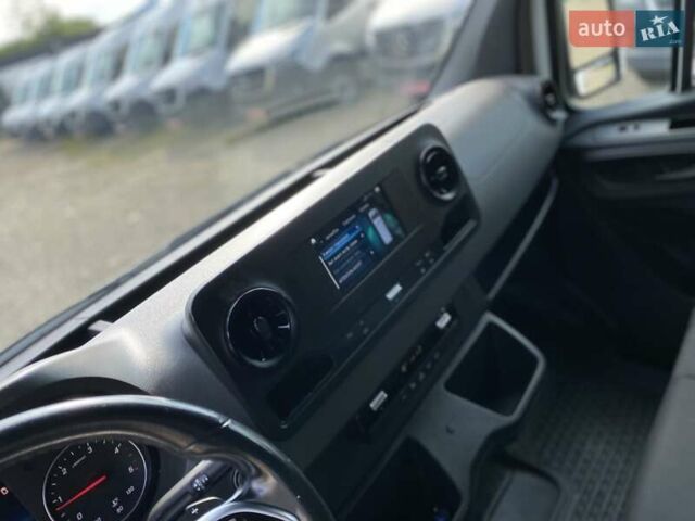 Білий Мерседес Sprinter, об'ємом двигуна 2.2 л та пробігом 198 тис. км за 27999 $, фото 62 на Automoto.ua