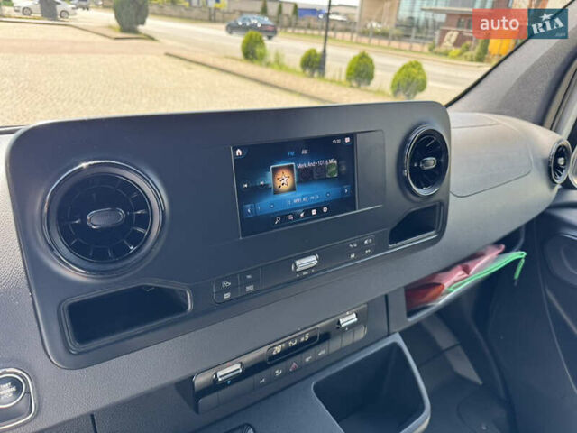 Білий Мерседес Sprinter, об'ємом двигуна 2.2 л та пробігом 260 тис. км за 26490 $, фото 20 на Automoto.ua
