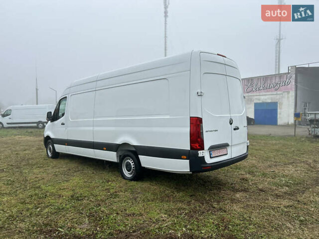 Белый Мерседес Sprinter, объемом двигателя 2.2 л и пробегом 143 тыс. км за 24400 $, фото 9 на Automoto.ua