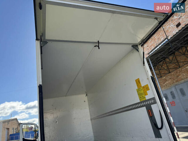Білий Мерседес Sprinter, об'ємом двигуна 2.14 л та пробігом 399 тис. км за 23850 $, фото 65 на Automoto.ua