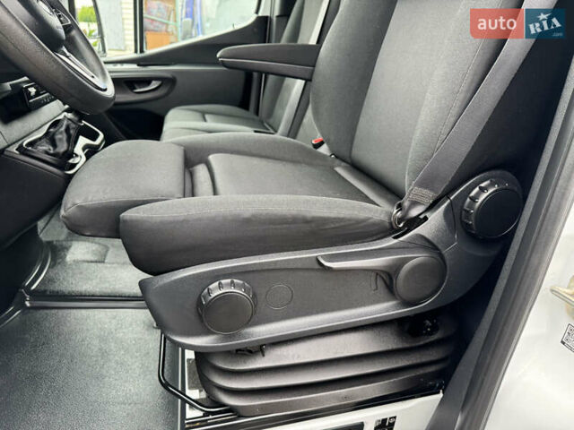 Білий Мерседес Sprinter, об'ємом двигуна 2.2 л та пробігом 207 тис. км за 22900 $, фото 12 на Automoto.ua
