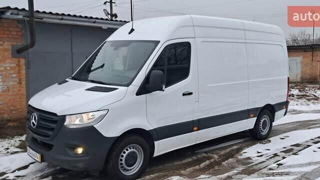 Белый Мерседес Sprinter, объемом двигателя 2.2 л и пробегом 222 тыс. км за 23999 $, фото 9 на Automoto.ua