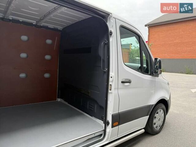 Белый Мерседес Sprinter, объемом двигателя 2.2 л и пробегом 287 тыс. км за 25450 $, фото 46 на Automoto.ua