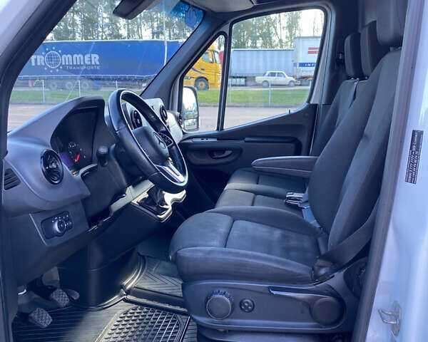 Білий Мерседес Sprinter, об'ємом двигуна 2.1 л та пробігом 350 тис. км за 24300 $, фото 25 на Automoto.ua
