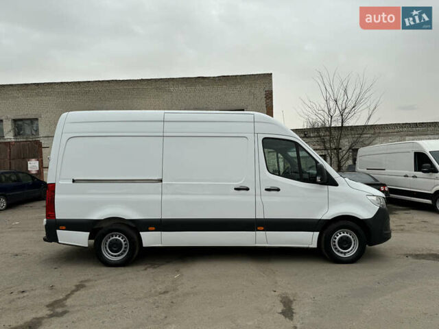 Белый Мерседес Sprinter, объемом двигателя 2.14 л и пробегом 223 тыс. км за 23900 $, фото 8 на Automoto.ua