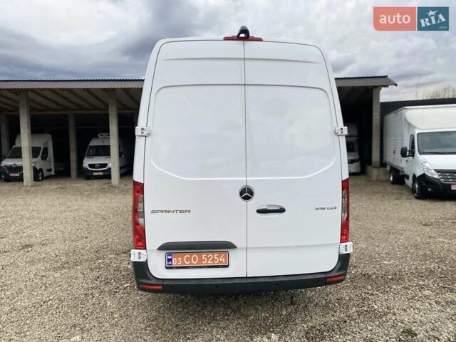 Белый Мерседес Sprinter, объемом двигателя 2.2 л и пробегом 198 тыс. км за 27900 $, фото 15 на Automoto.ua