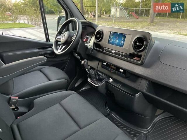 Белый Мерседес Sprinter, объемом двигателя 2.14 л и пробегом 337 тыс. км за 24800 $, фото 21 на Automoto.ua