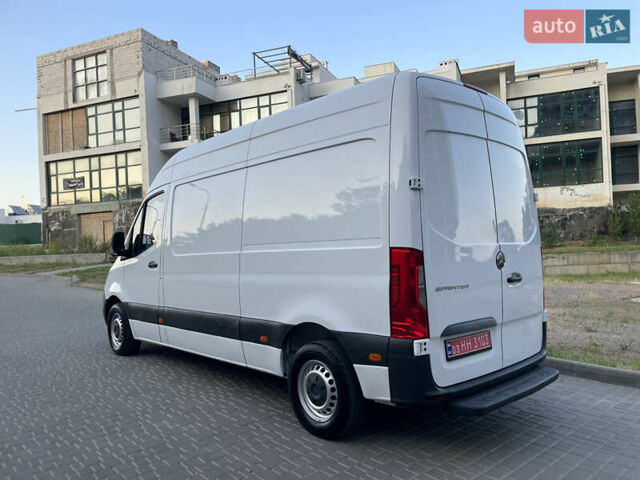 Белый Мерседес Sprinter, объемом двигателя 2.2 л и пробегом 267 тыс. км за 20999 $, фото 4 на Automoto.ua
