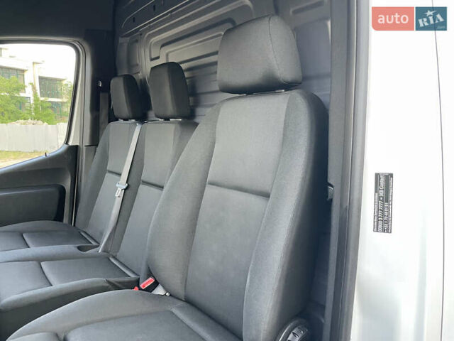 Белый Мерседес Sprinter, объемом двигателя 2.2 л и пробегом 267 тыс. км за 20999 $, фото 33 на Automoto.ua