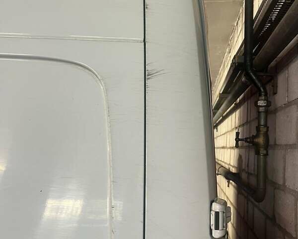 Белый Мерседес Sprinter, объемом двигателя 0 л и пробегом 215 тыс. км за 10713 $, фото 25 на Automoto.ua