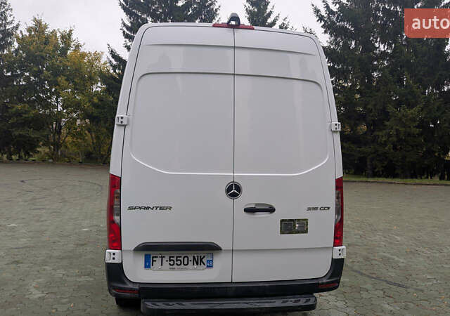 Белый Мерседес Sprinter, объемом двигателя 0 л и пробегом 212 тыс. км за 24200 $, фото 12 на Automoto.ua
