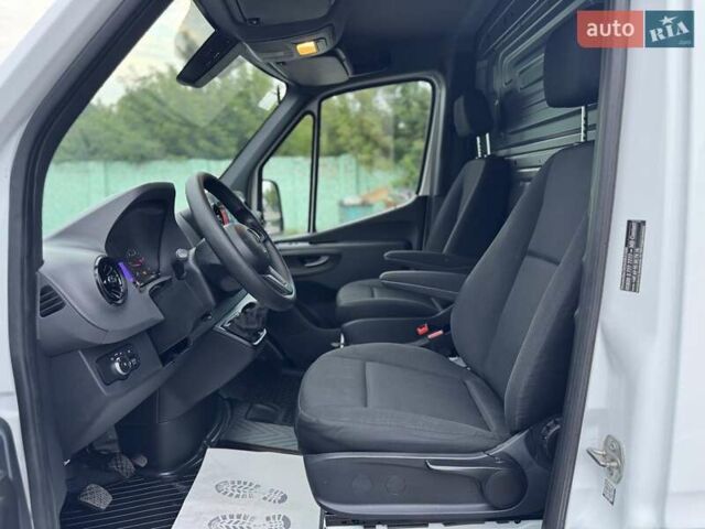 Белый Мерседес Sprinter, объемом двигателя 2.2 л и пробегом 243 тыс. км за 25800 $, фото 27 на Automoto.ua