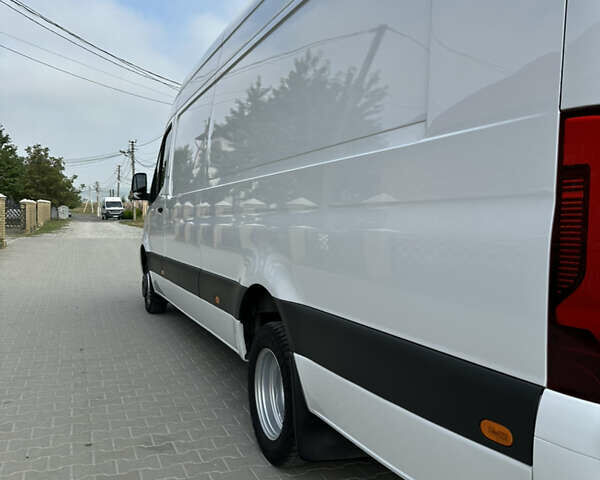 Белый Мерседес Sprinter, объемом двигателя 2.99 л и пробегом 373 тыс. км за 62700 $, фото 7 на Automoto.ua