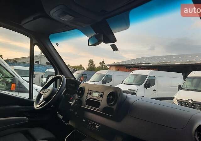 Белый Мерседес Sprinter, объемом двигателя 2.2 л и пробегом 201 тыс. км за 26599 $, фото 38 на Automoto.ua