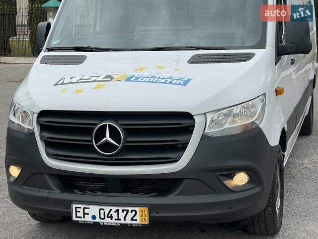 Белый Мерседес Sprinter, объемом двигателя 2.2 л и пробегом 300 тыс. км за 25500 $, фото 3 на Automoto.ua