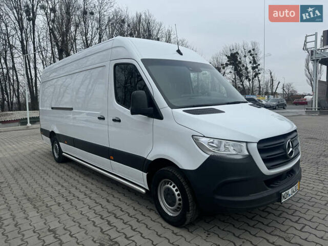 Белый Мерседес Sprinter, объемом двигателя 2.14 л и пробегом 265 тыс. км за 26500 $, фото 2 на Automoto.ua