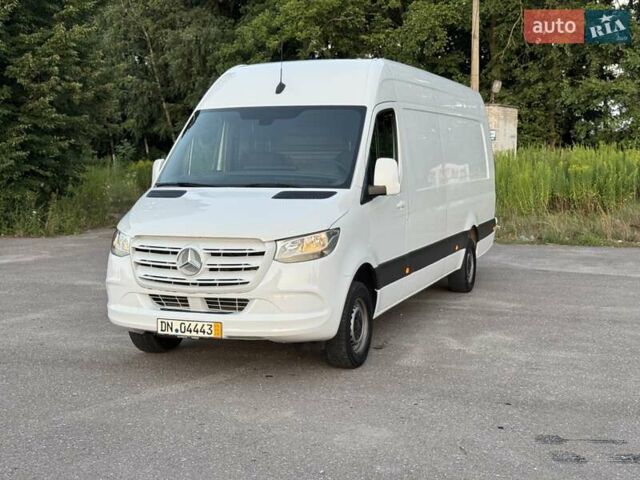 Белый Мерседес Sprinter, объемом двигателя 2.2 л и пробегом 267 тыс. км за 28900 $, фото 5 на Automoto.ua
