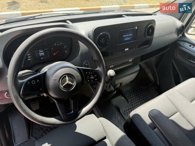 Белый Мерседес Sprinter, объемом двигателя 2.14 л и пробегом 188 тыс. км за 24900 $, фото 7 на Automoto.ua