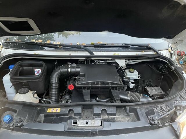 Білий Мерседес Sprinter, об'ємом двигуна 2.2 л та пробігом 350 тис. км за 35318 $, фото 7 на Automoto.ua