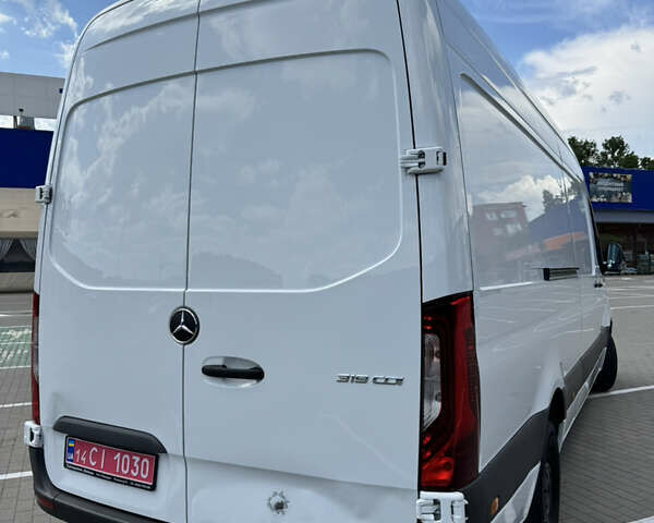 Білий Мерседес Sprinter, об'ємом двигуна 2.99 л та пробігом 313 тис. км за 40906 $, фото 14 на Automoto.ua