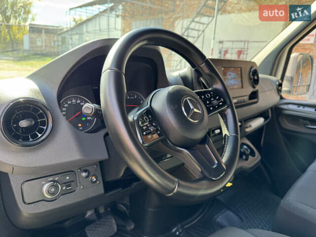 Білий Мерседес Sprinter, об'ємом двигуна 2.14 л та пробігом 399 тис. км за 23850 $, фото 42 на Automoto.ua