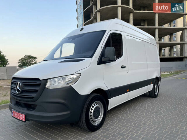 Белый Мерседес Sprinter, объемом двигателя 2.2 л и пробегом 267 тыс. км за 20999 $, фото 10 на Automoto.ua