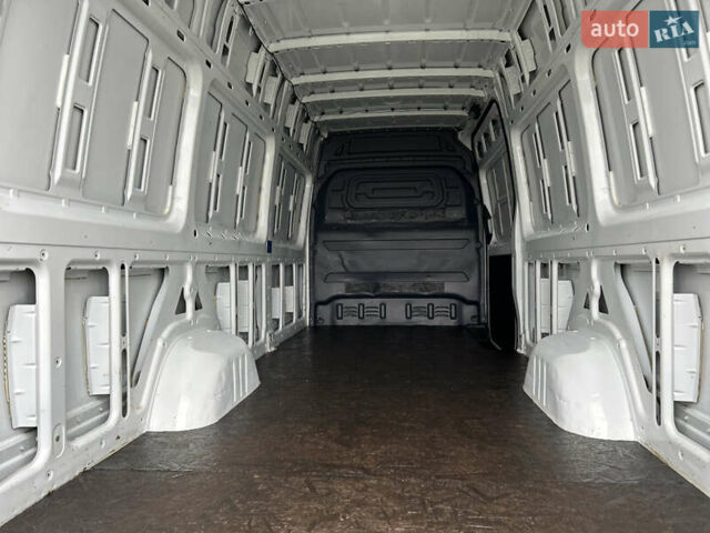 Белый Мерседес Sprinter, объемом двигателя 2.2 л и пробегом 143 тыс. км за 24400 $, фото 46 на Automoto.ua