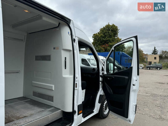 Белый Мерседес Sprinter, объемом двигателя 2.2 л и пробегом 299 тыс. км за 25600 $, фото 27 на Automoto.ua