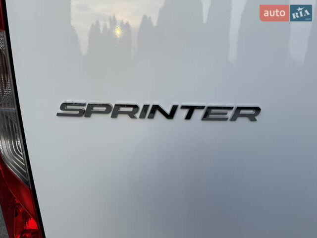 Белый Мерседес Sprinter, объемом двигателя 2.14 л и пробегом 230 тыс. км за 21500 $, фото 30 на Automoto.ua