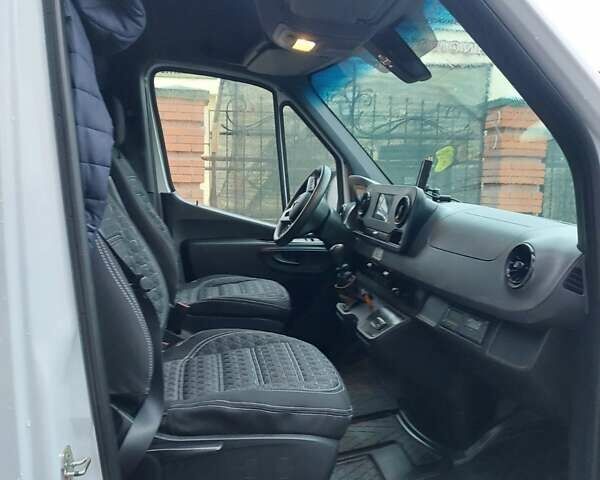Белый Мерседес Sprinter, объемом двигателя 2.2 л и пробегом 297 тыс. км за 26700 $, фото 15 на Automoto.ua