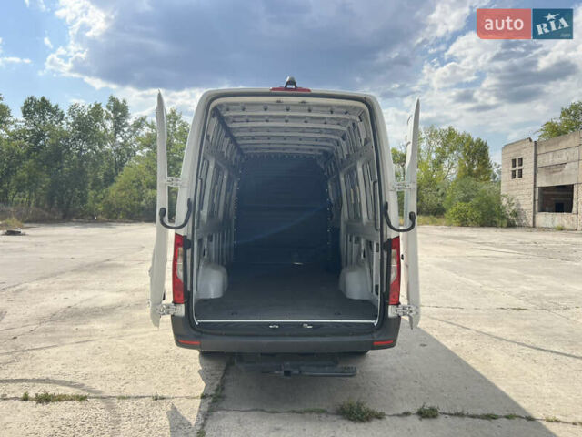 Белый Мерседес Sprinter, объемом двигателя 2.99 л и пробегом 32 тыс. км за 49900 $, фото 11 на Automoto.ua