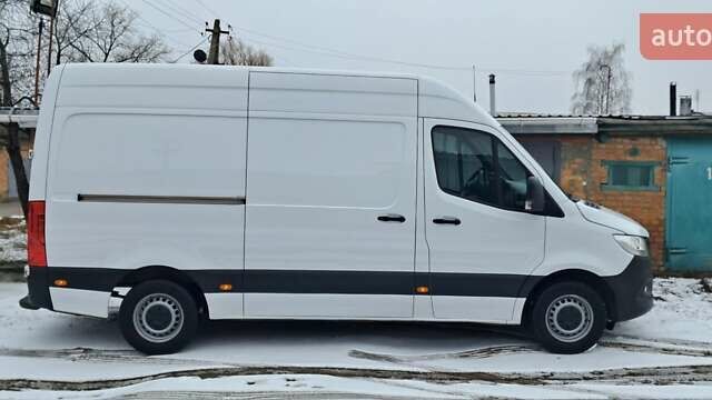 Белый Мерседес Sprinter, объемом двигателя 2.2 л и пробегом 222 тыс. км за 23999 $, фото 23 на Automoto.ua