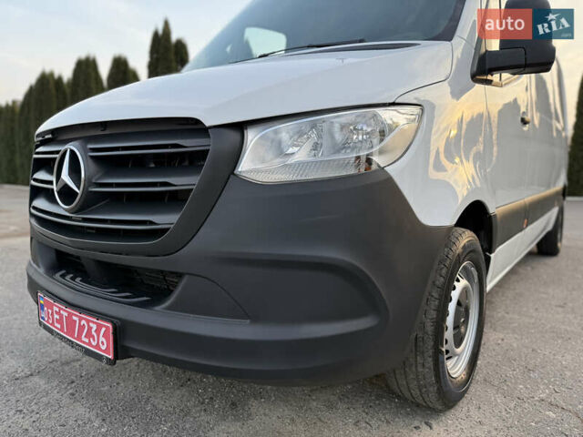 Белый Мерседес Sprinter, объемом двигателя 2.14 л и пробегом 230 тыс. км за 21500 $, фото 11 на Automoto.ua