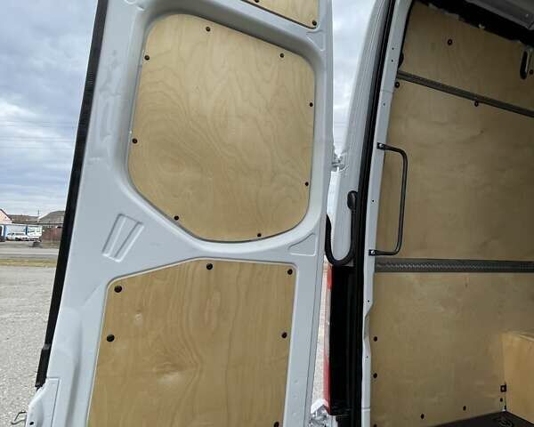 Белый Мерседес Sprinter, объемом двигателя 2.2 л и пробегом 300 тыс. км за 25500 $, фото 66 на Automoto.ua