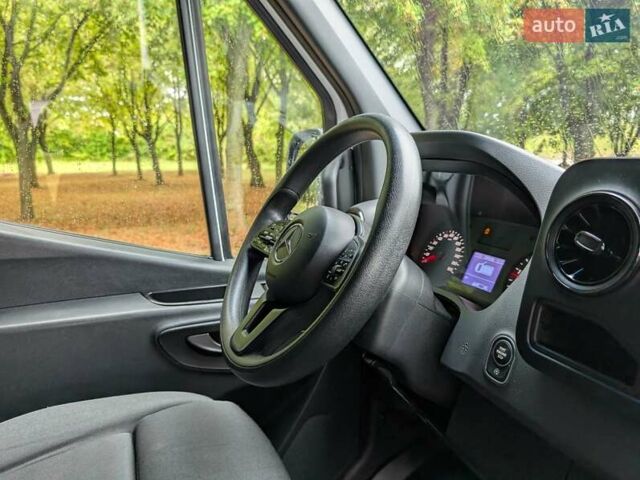 Білий Мерседес Sprinter, об'ємом двигуна 2.2 л та пробігом 291 тис. км за 25999 $, фото 91 на Automoto.ua